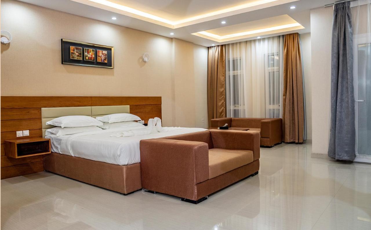 RED-AL Safa Suites Salalah Esterno foto